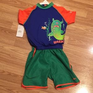 NWT speedo kids lifejacket/wetsuit set 4-6 yrs